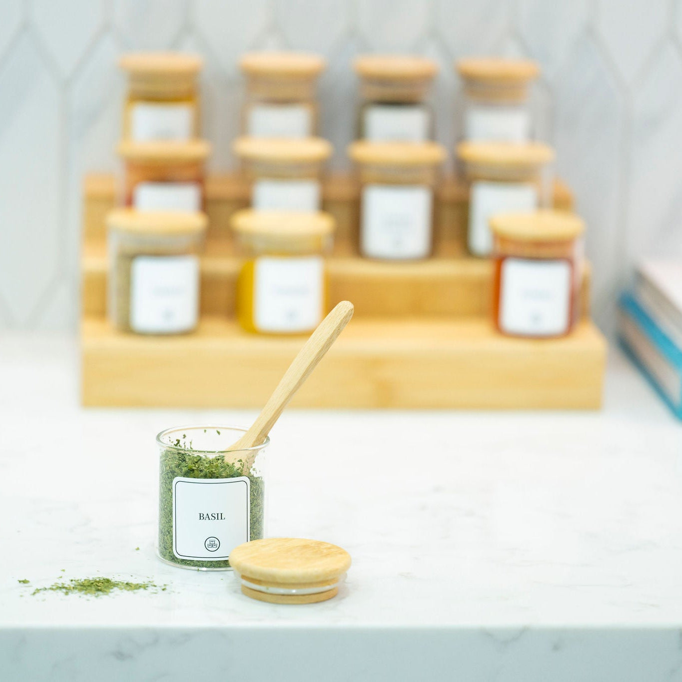 Round Glass Spice Jars with Bamboo Lid – 3 Sizes-2
